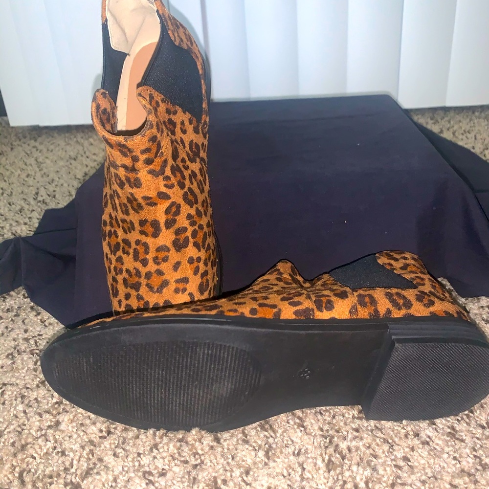 Ladies leopard booties